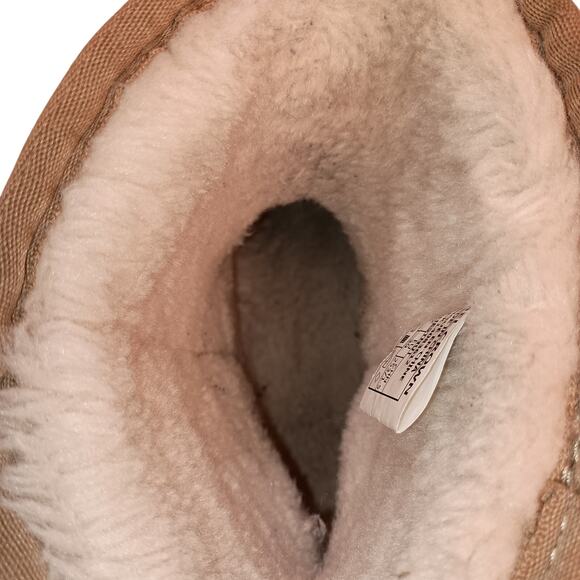 Camel Crown Ladies Chestnut color, Faux Suede, Sherpa Lined, Booties Size 7.5 - Picture 9 of 12